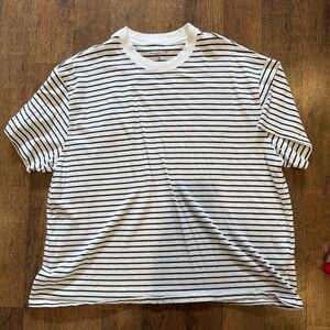 A&F essential tee XL Classic Black and White Striped Men's Shirt
